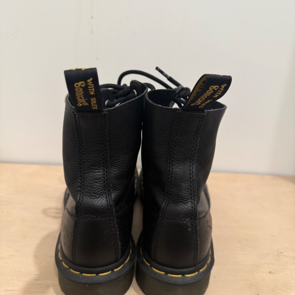 Doc Martens 1460 Women’s Pascal Virginia Leather Boots - Picture 4 of 5